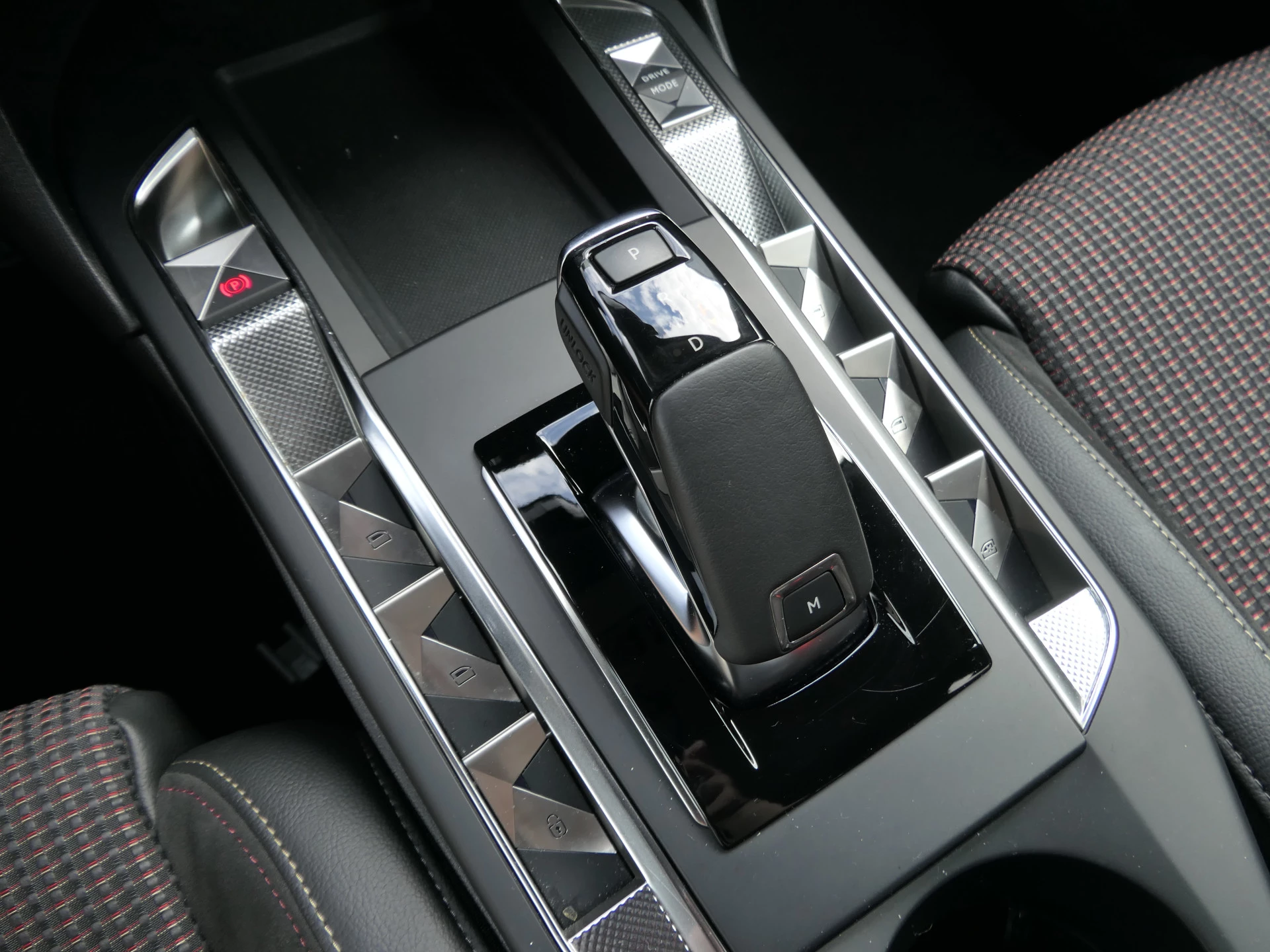Hoofdafbeelding DS DS 3