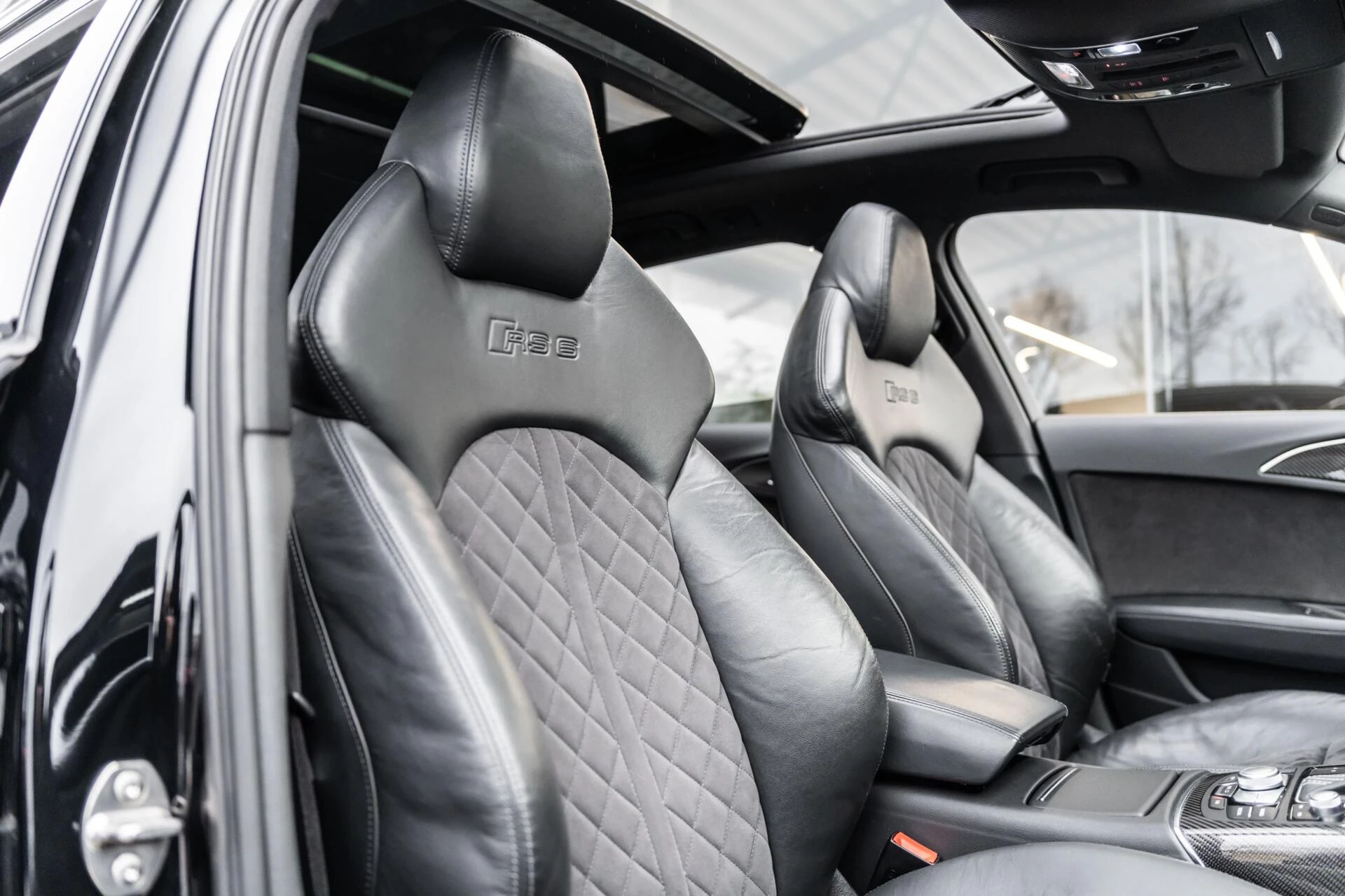 Hoofdafbeelding Audi RS6