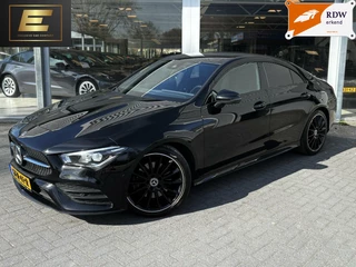 Hoofdafbeelding Mercedes-Benz CLA Mercedes CLA-klasse 220 Premium Plus | AMG pakket | Stoelverwarming | Alcantara bekleding
