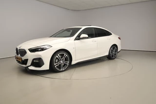 BMW 2 Serie Gran Coupe 218i | M-Sportpakket | LED | Navigatie | Schuifdak | Stoelverwarming | Sportstoelen | Alu 18 inch