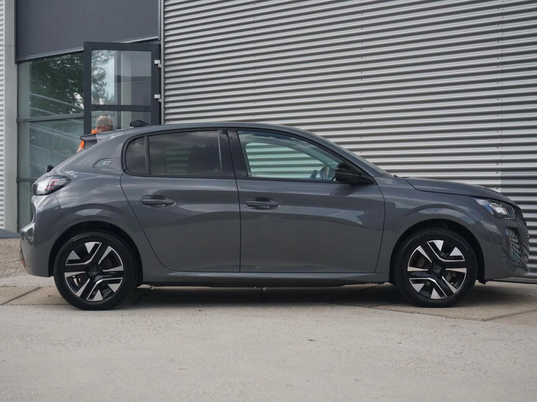 Hoofdafbeelding Peugeot e-208