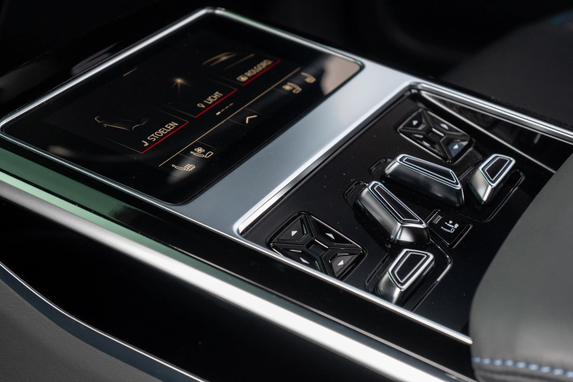 Hoofdafbeelding Audi A8