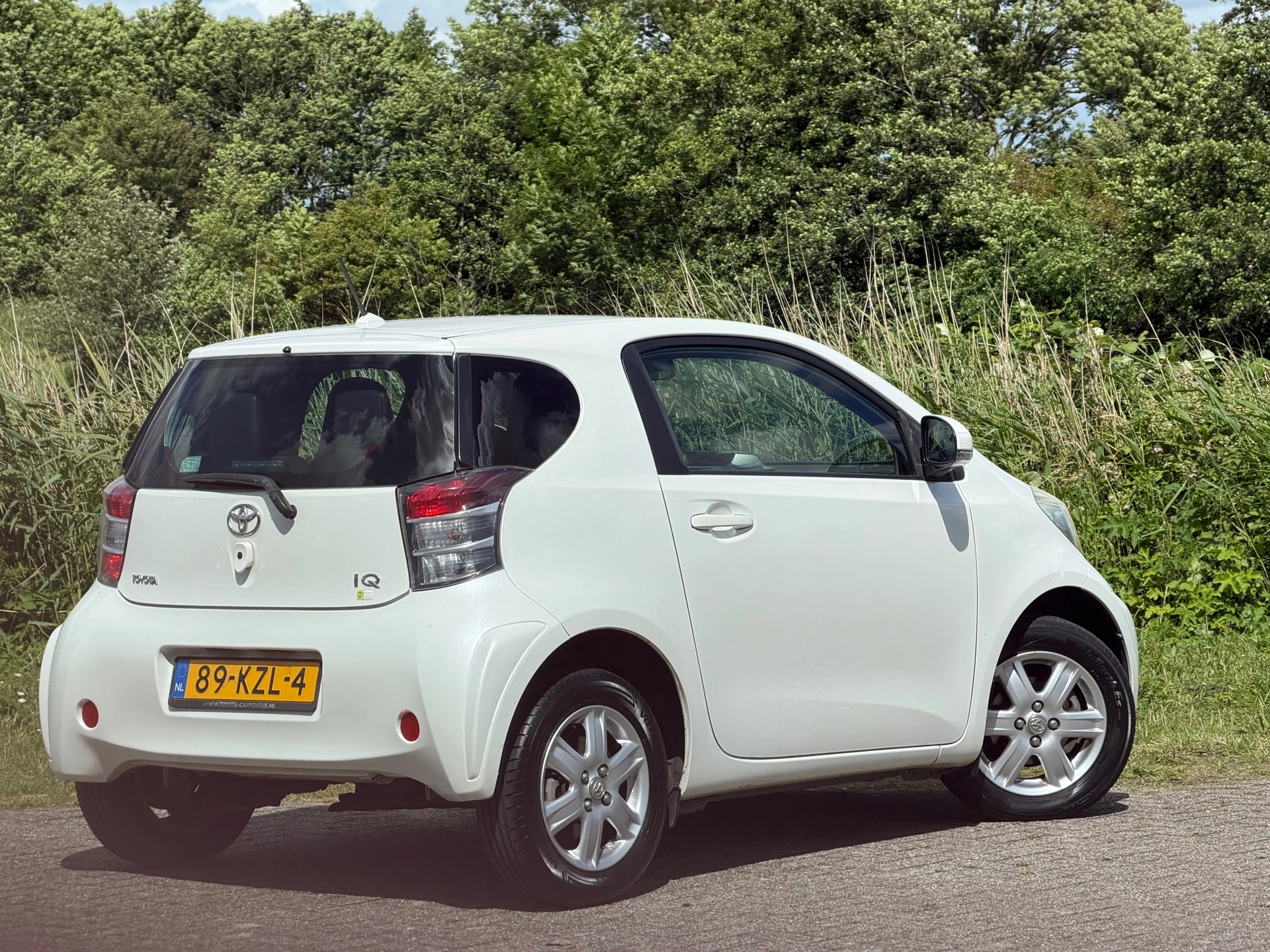 Hoofdafbeelding Toyota iQ