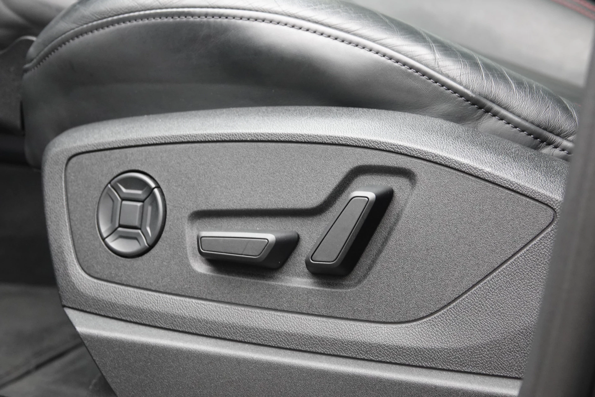 Hoofdafbeelding Audi Q8 Sportback e-tron