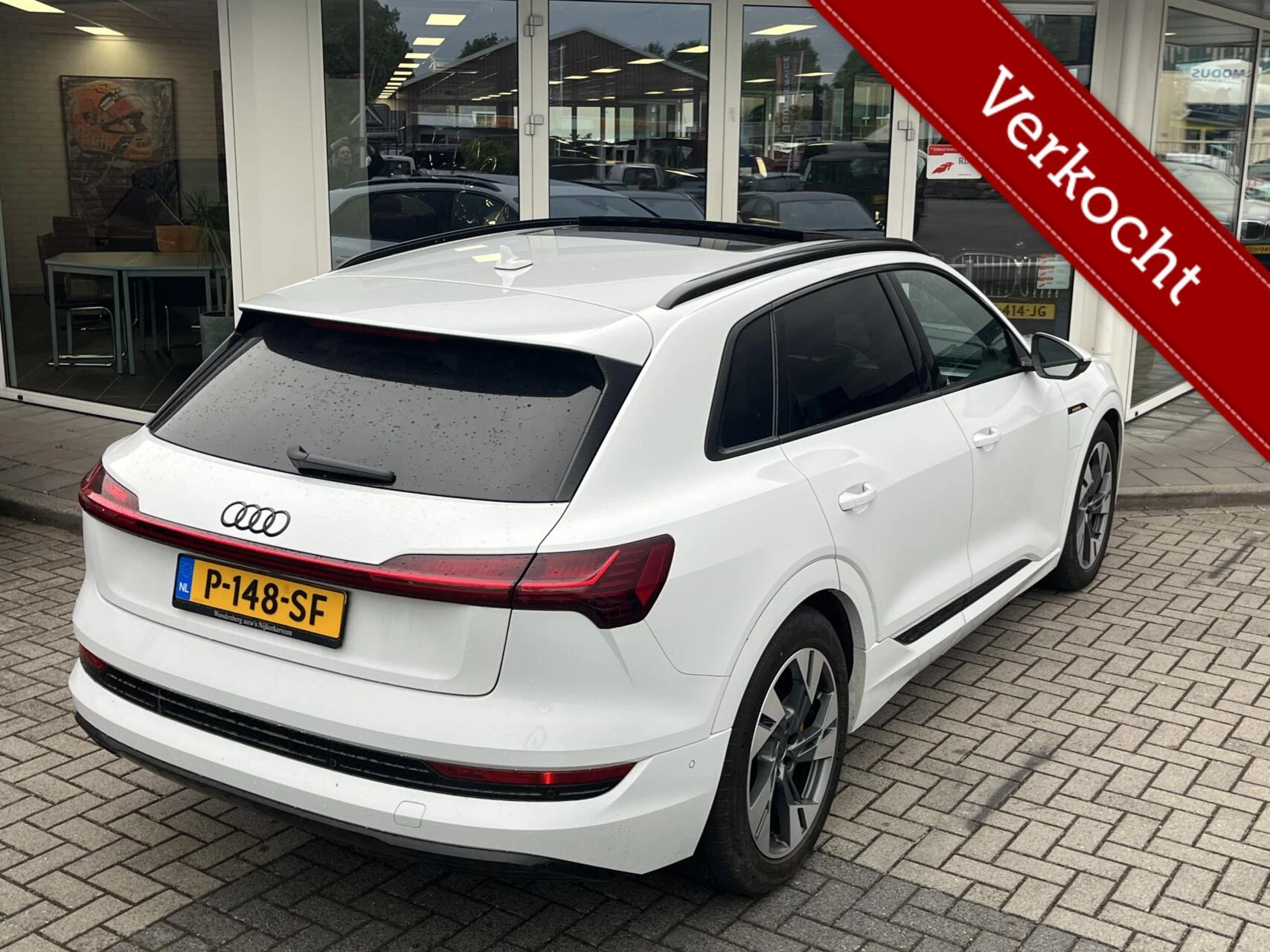 Hoofdafbeelding Audi e-tron