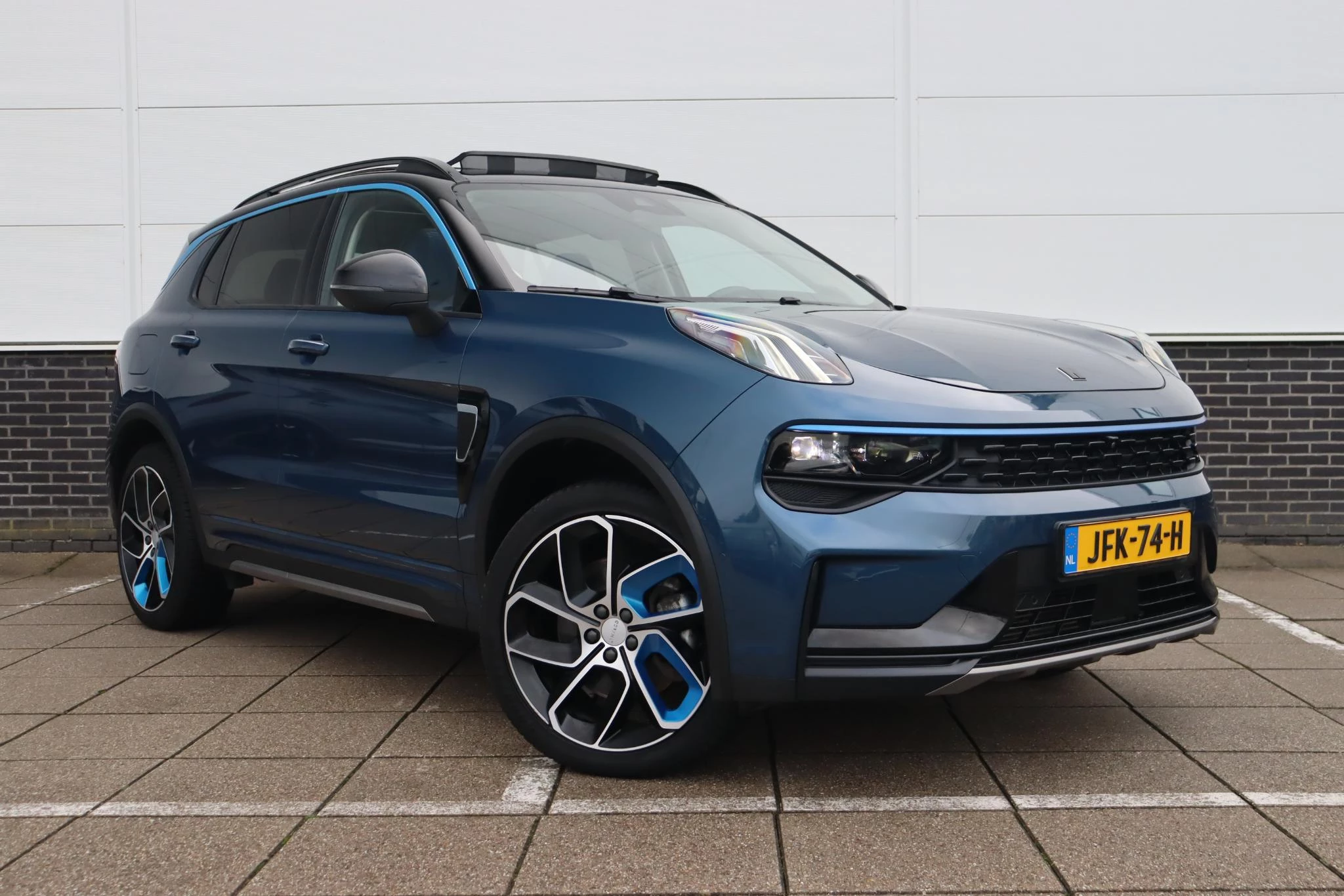 Hoofdafbeelding Lynk & Co 01
