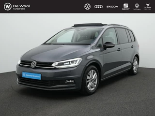 Volkswagen Touran 7-zits 1.5 TSI 150 pk DSG Highline | Panoramadak | Trekhaak | Stoelverwarming | Sportonderstel | Side Assist | Black Style