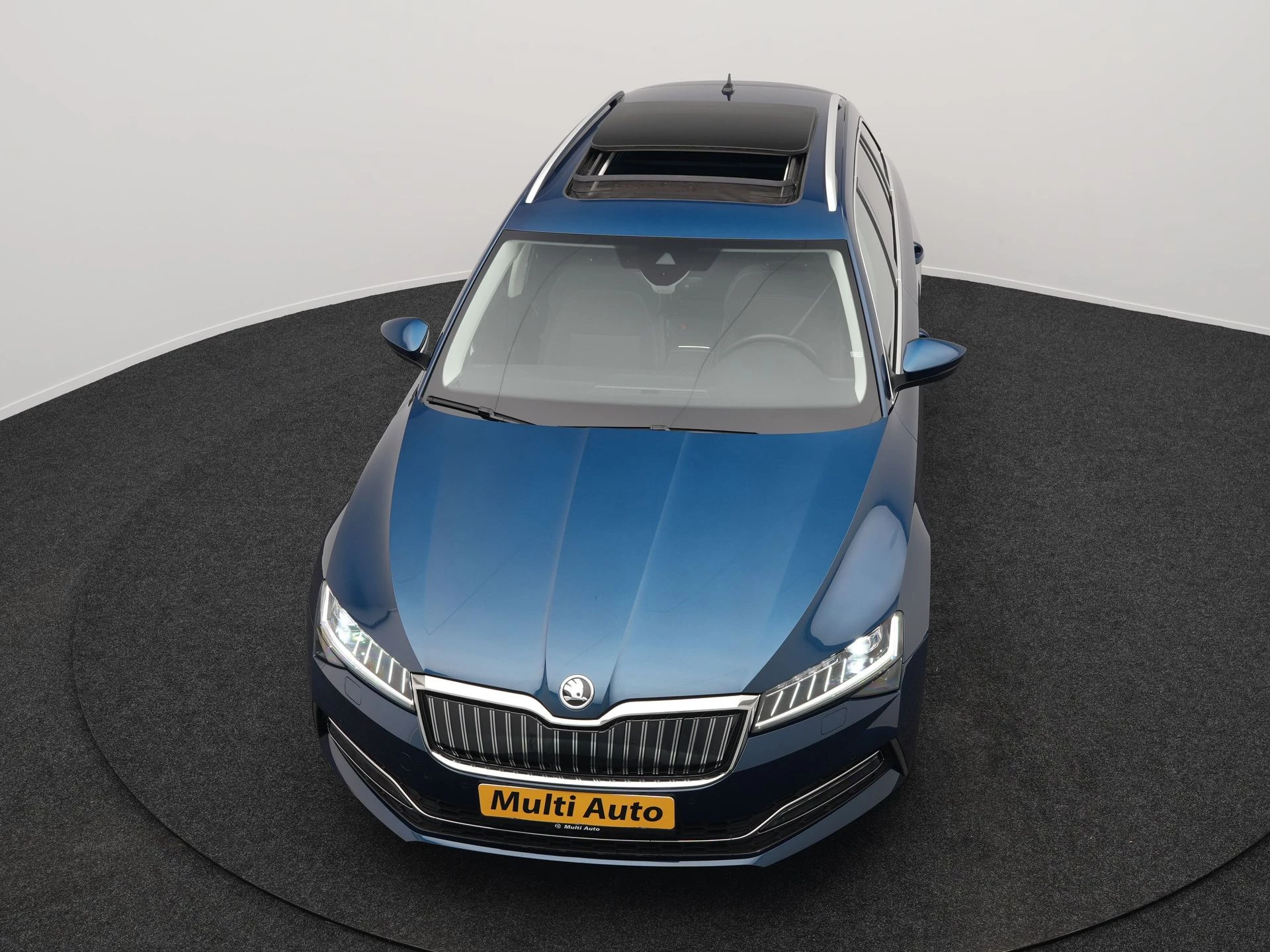 Hoofdafbeelding Škoda Superb