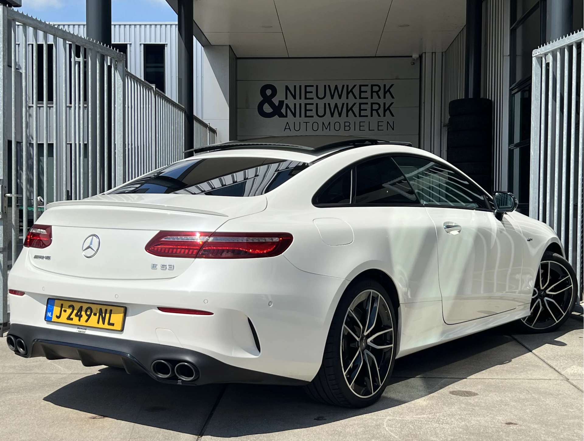Hoofdafbeelding Mercedes-Benz E-Klasse