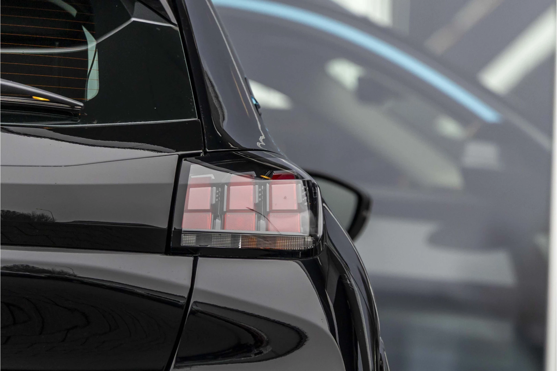 Hoofdafbeelding Peugeot e-208