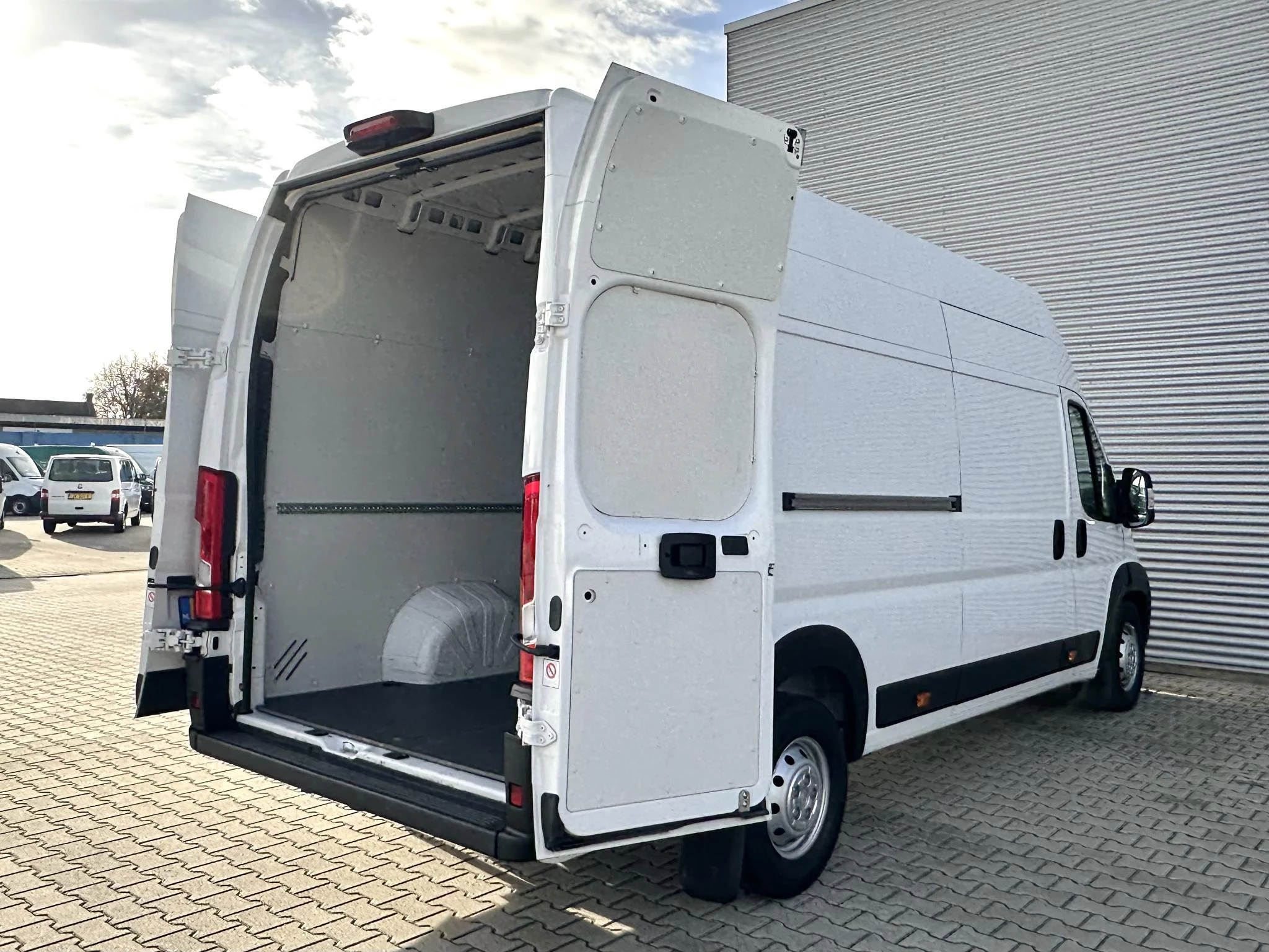 Hoofdafbeelding Opel Movano