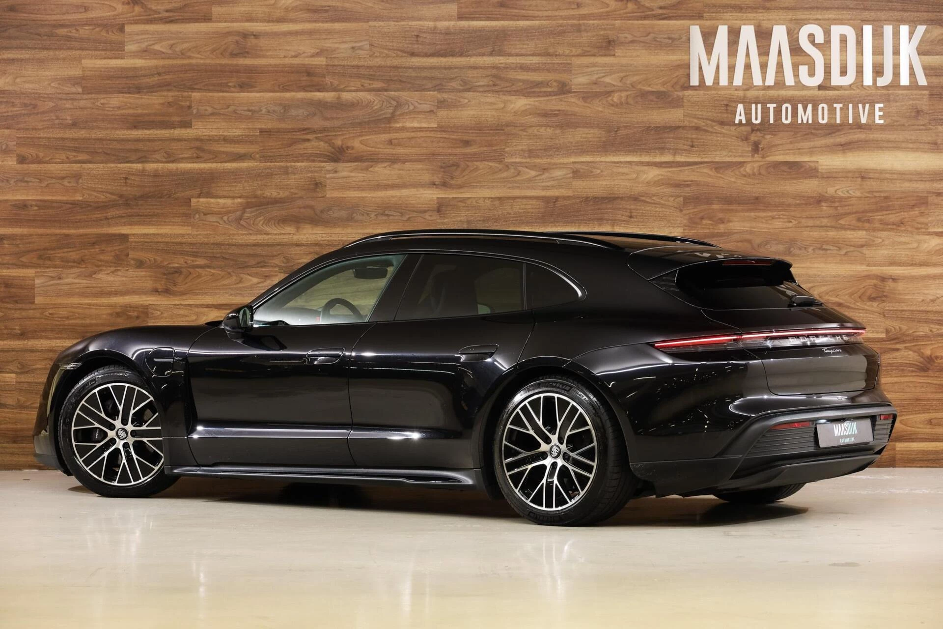 Hoofdafbeelding Porsche Taycan