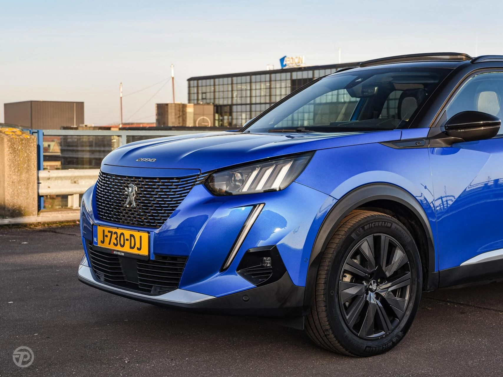 Hoofdafbeelding Peugeot e-2008