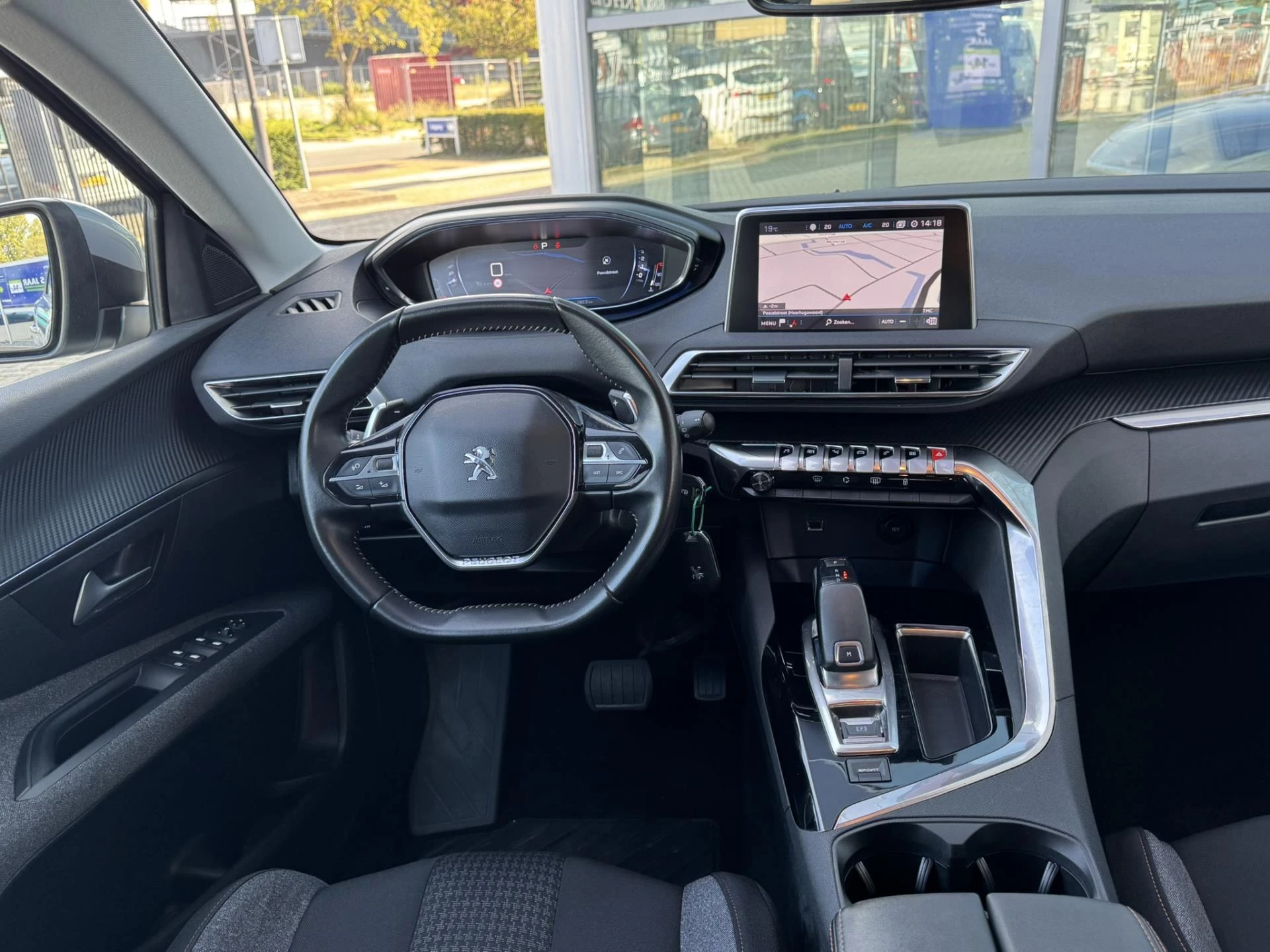 Hoofdafbeelding Peugeot 5008