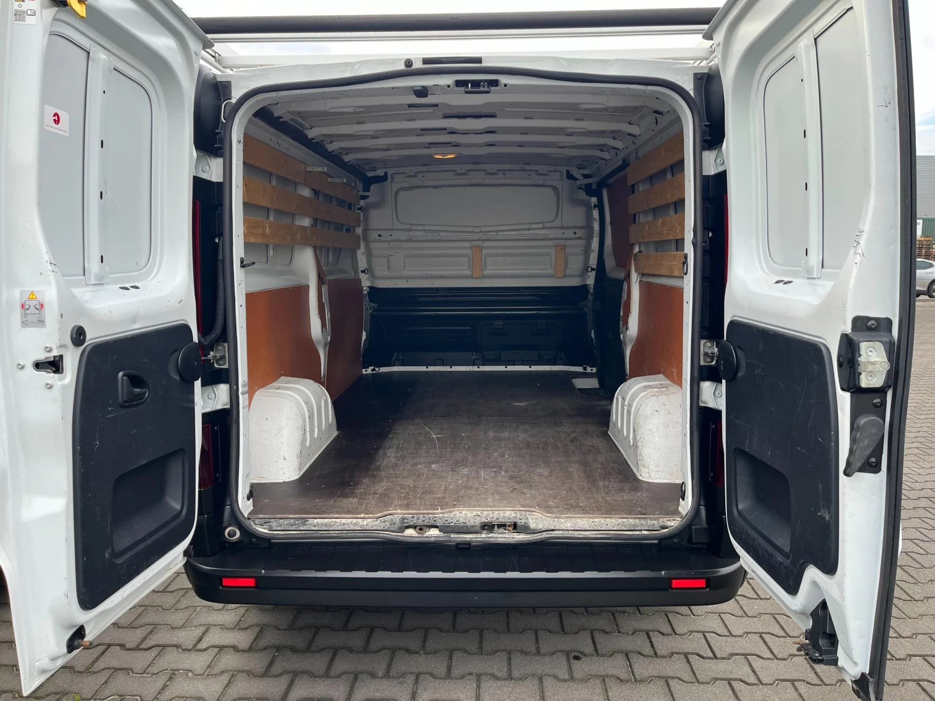 Hoofdafbeelding Nissan NV300
