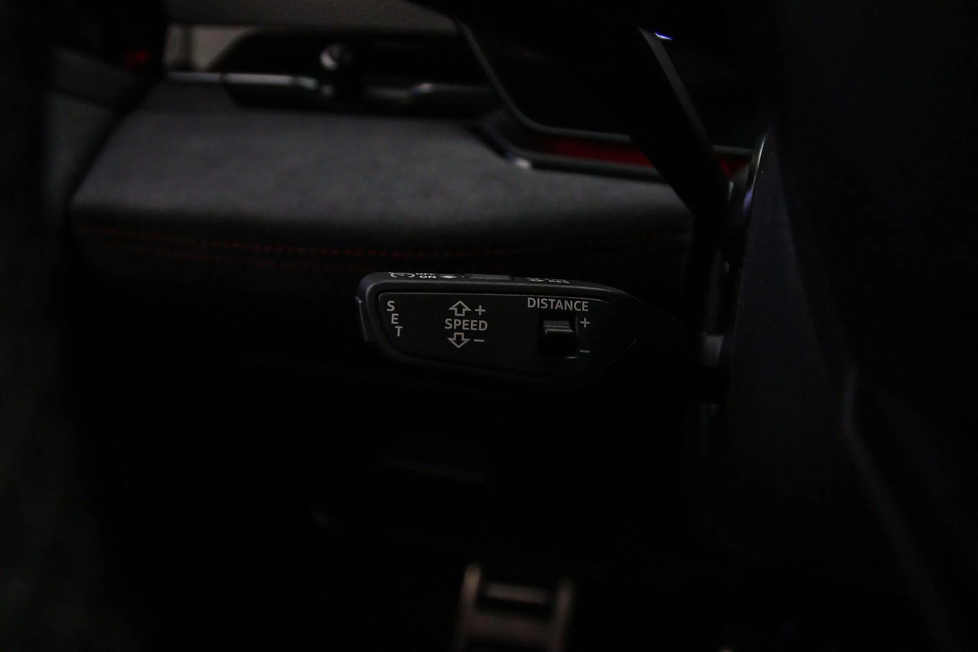 Hoofdafbeelding Audi A6 Avant e-tron