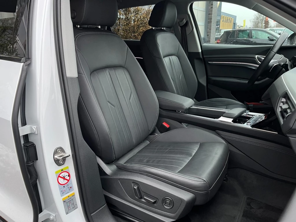 Hoofdafbeelding Audi e-tron