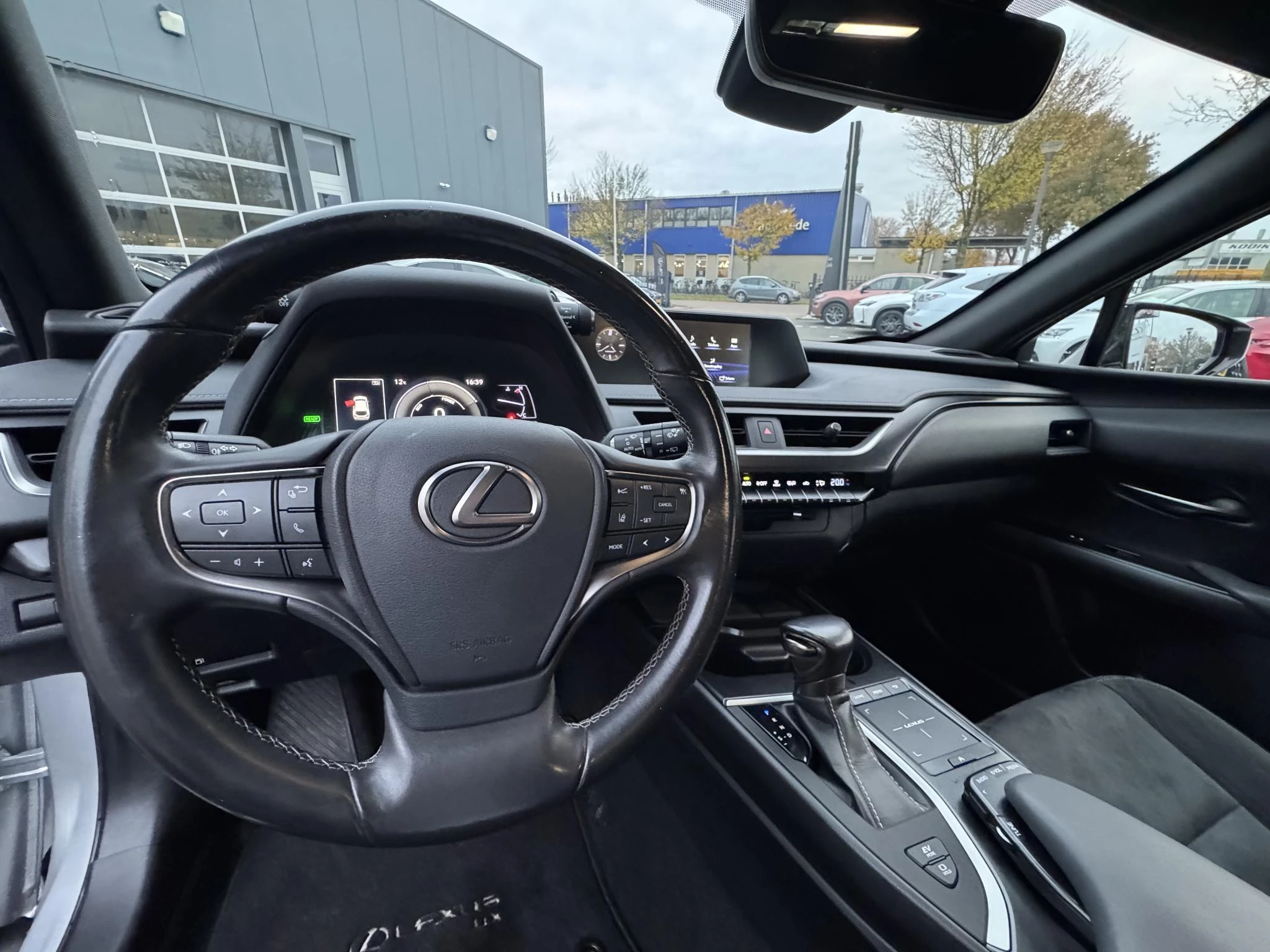 Hoofdafbeelding Lexus UX