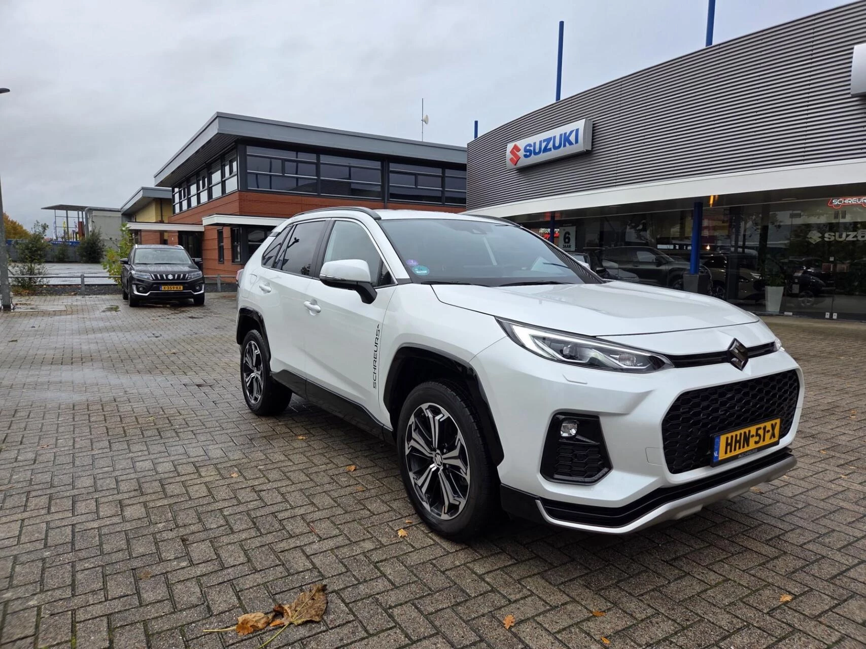 Hoofdafbeelding Suzuki Across