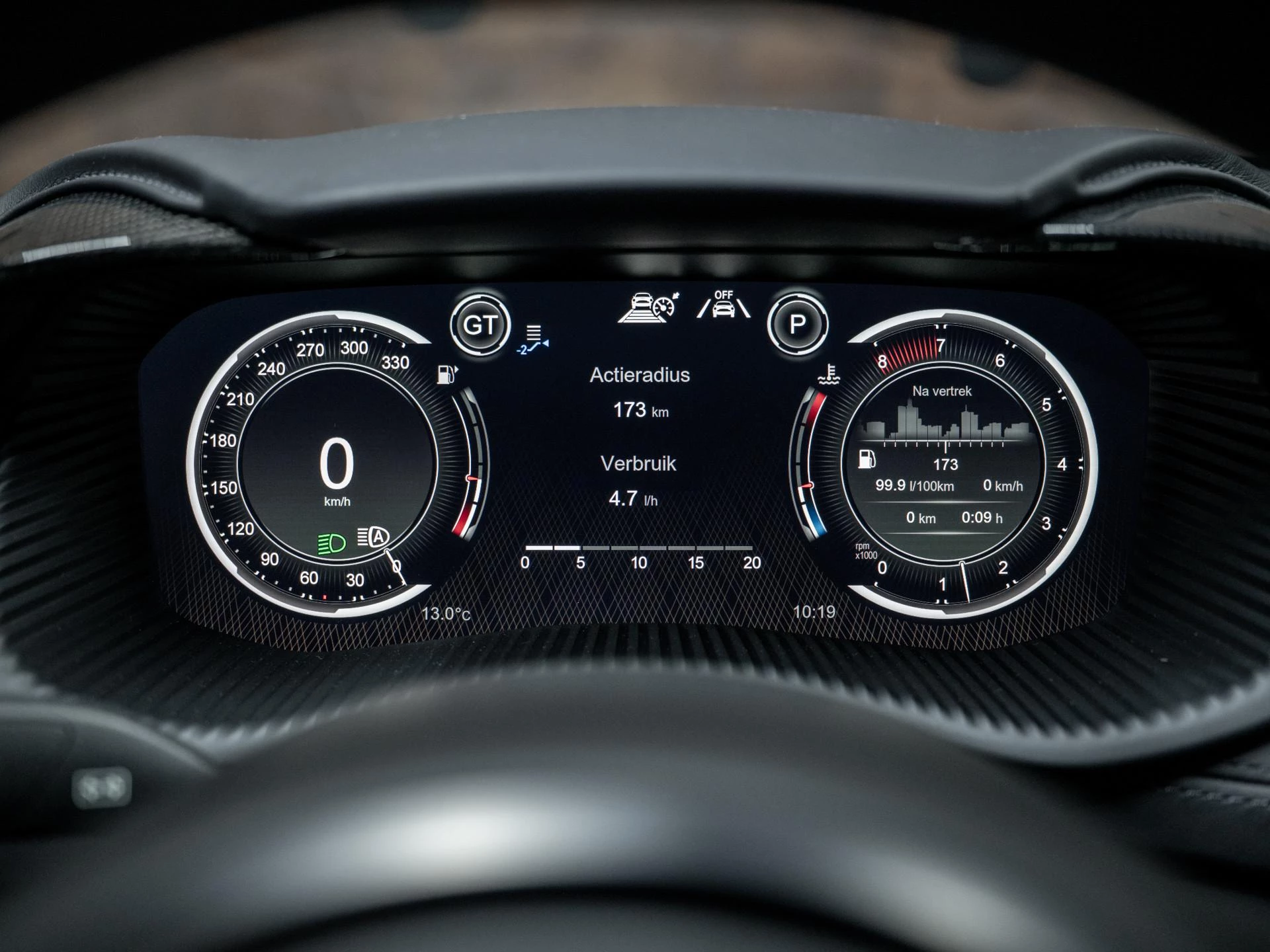 Hoofdafbeelding Aston Martin DBX