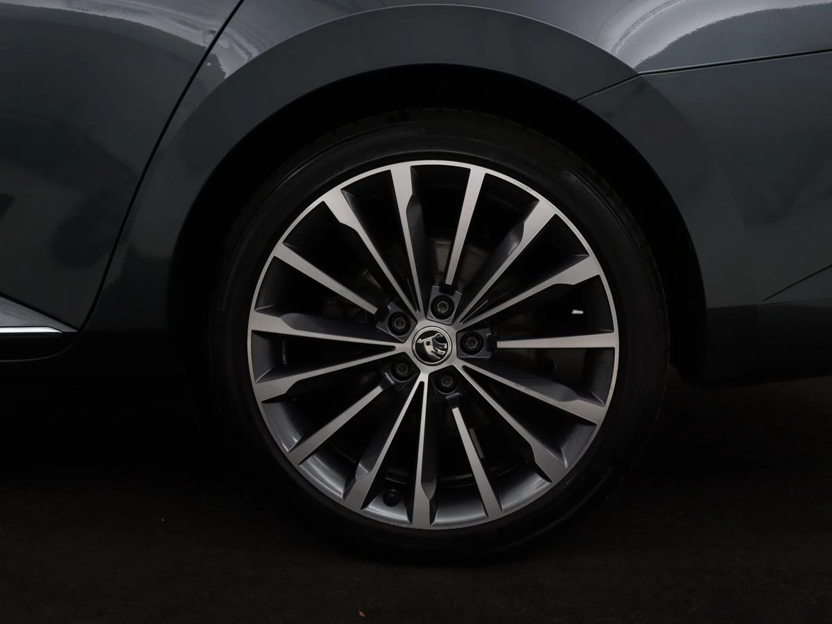 Hoofdafbeelding Škoda Superb