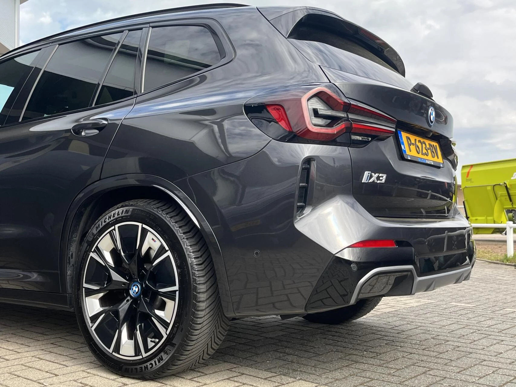 Hoofdafbeelding BMW iX3