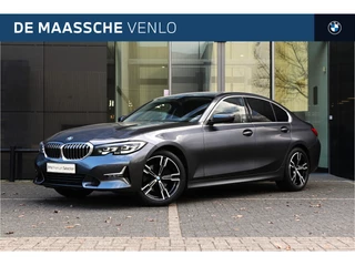 BMW 3 Serie 320i Luxury Line Automaat / Achteruitrijcamera / LED / Stoelverwarming / Live Cockpit Plus / Parking Assistant / Leder