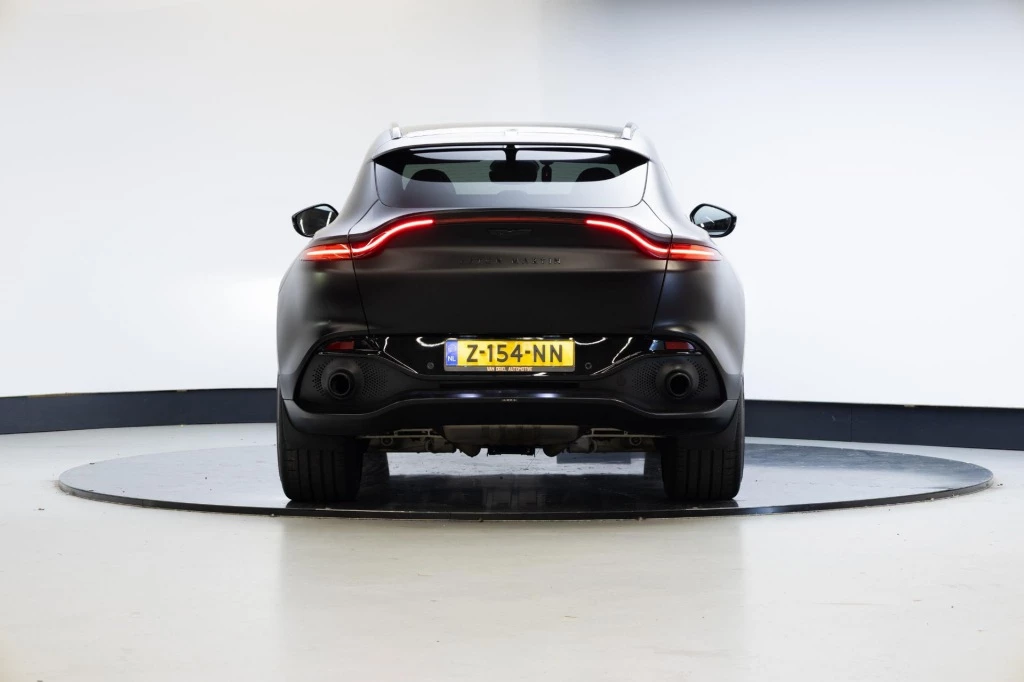 Hoofdafbeelding Aston Martin DBX
