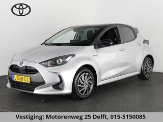 Toyota Yaris 1.5 HYBRID BI-TONE SILVERLINE AUTOMAAT CLOUD NAVI APPLE & ANDROID.CAMERA.TOYOTA GARANTIE TOT 2031 !!