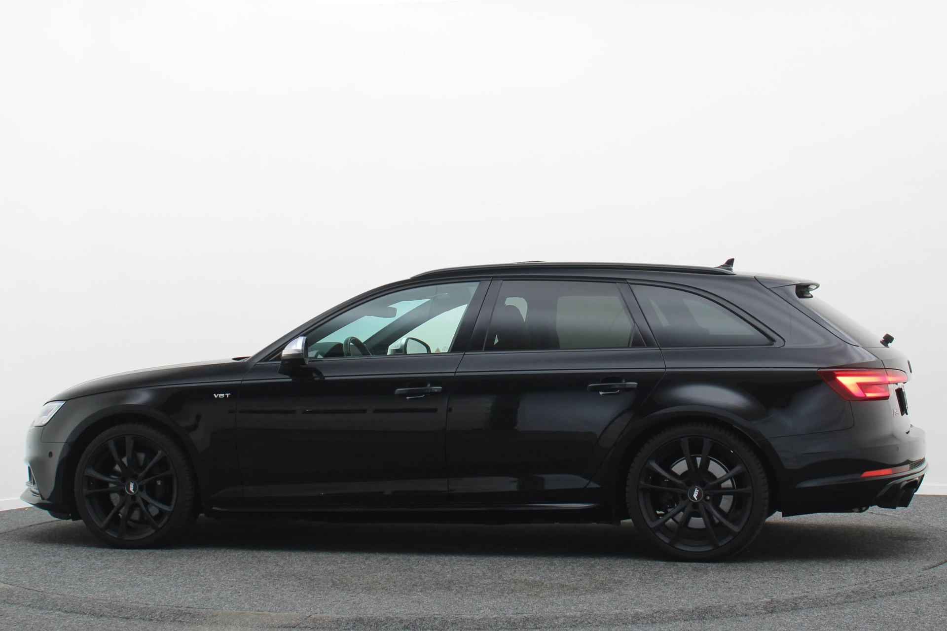 Hoofdafbeelding Audi S4