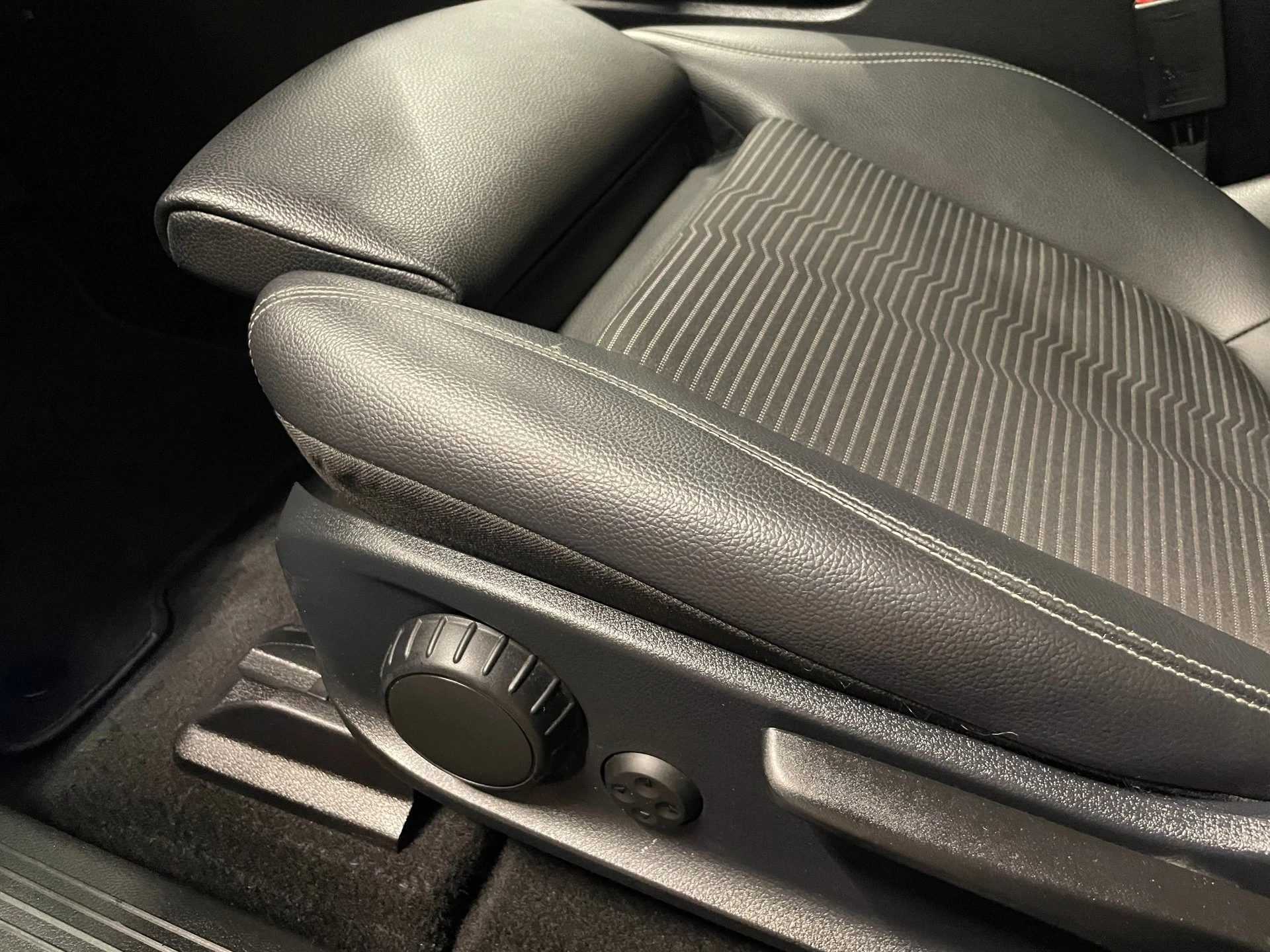 Hoofdafbeelding Mercedes-Benz EQA