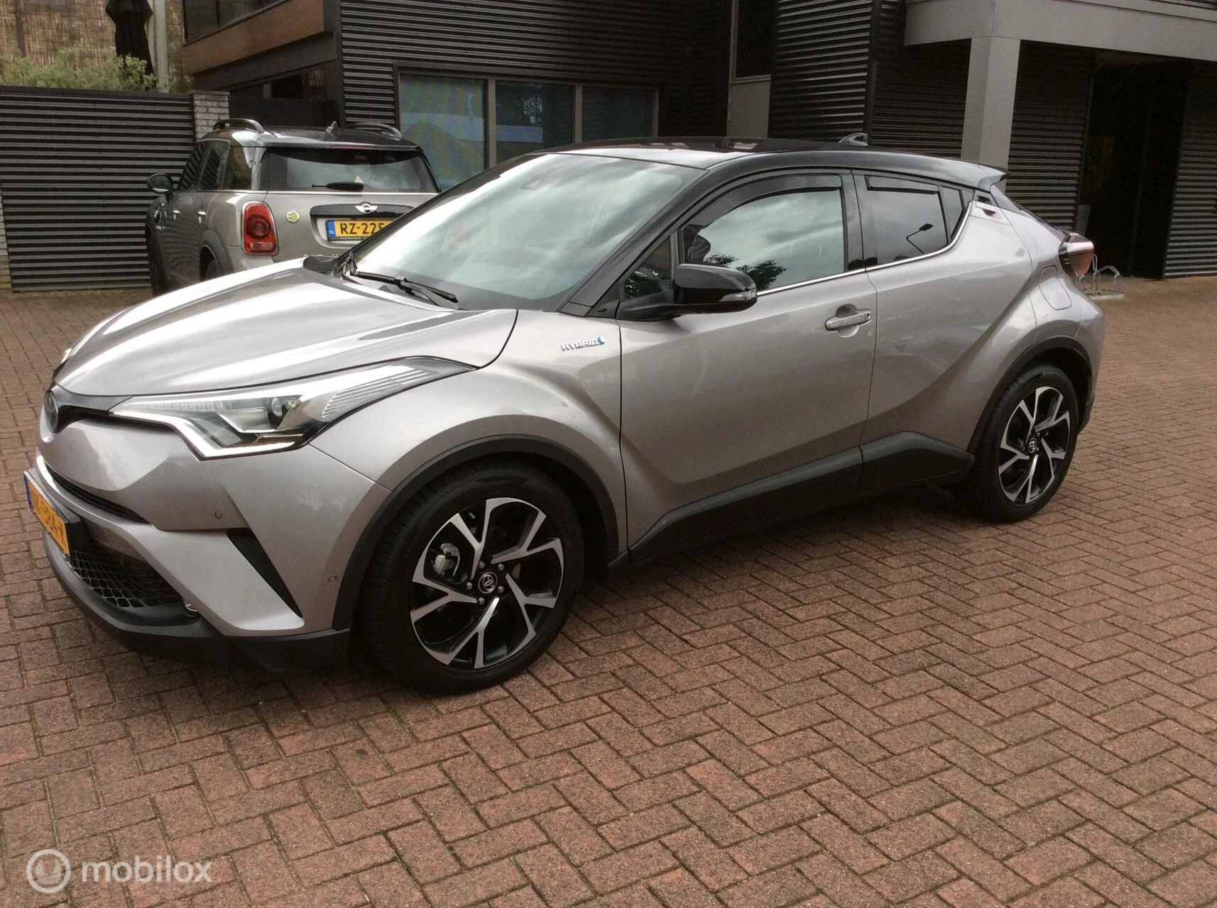 Hoofdafbeelding Toyota C-HR