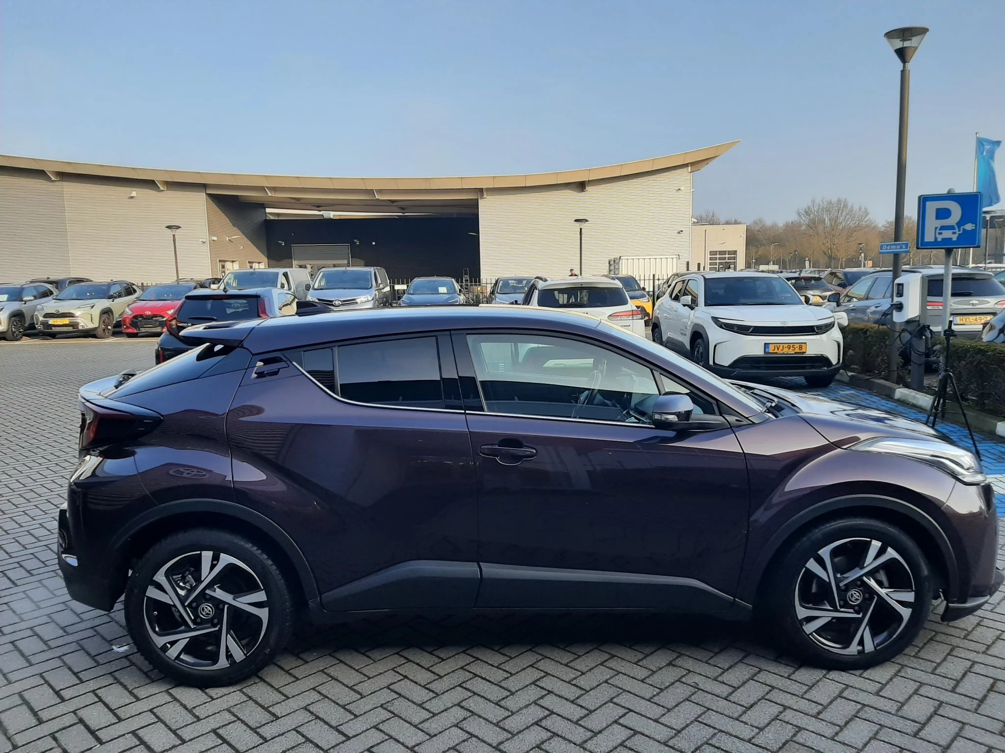 Hoofdafbeelding Toyota C-HR