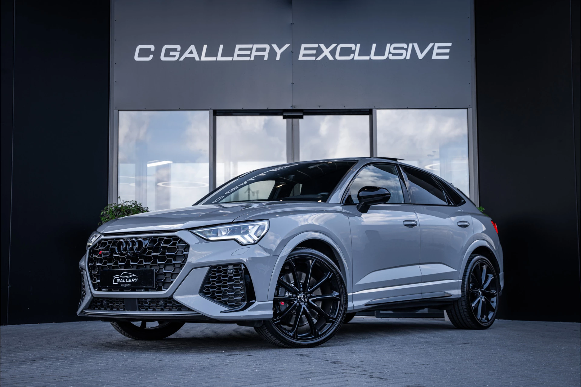 Hoofdafbeelding Audi RSQ3