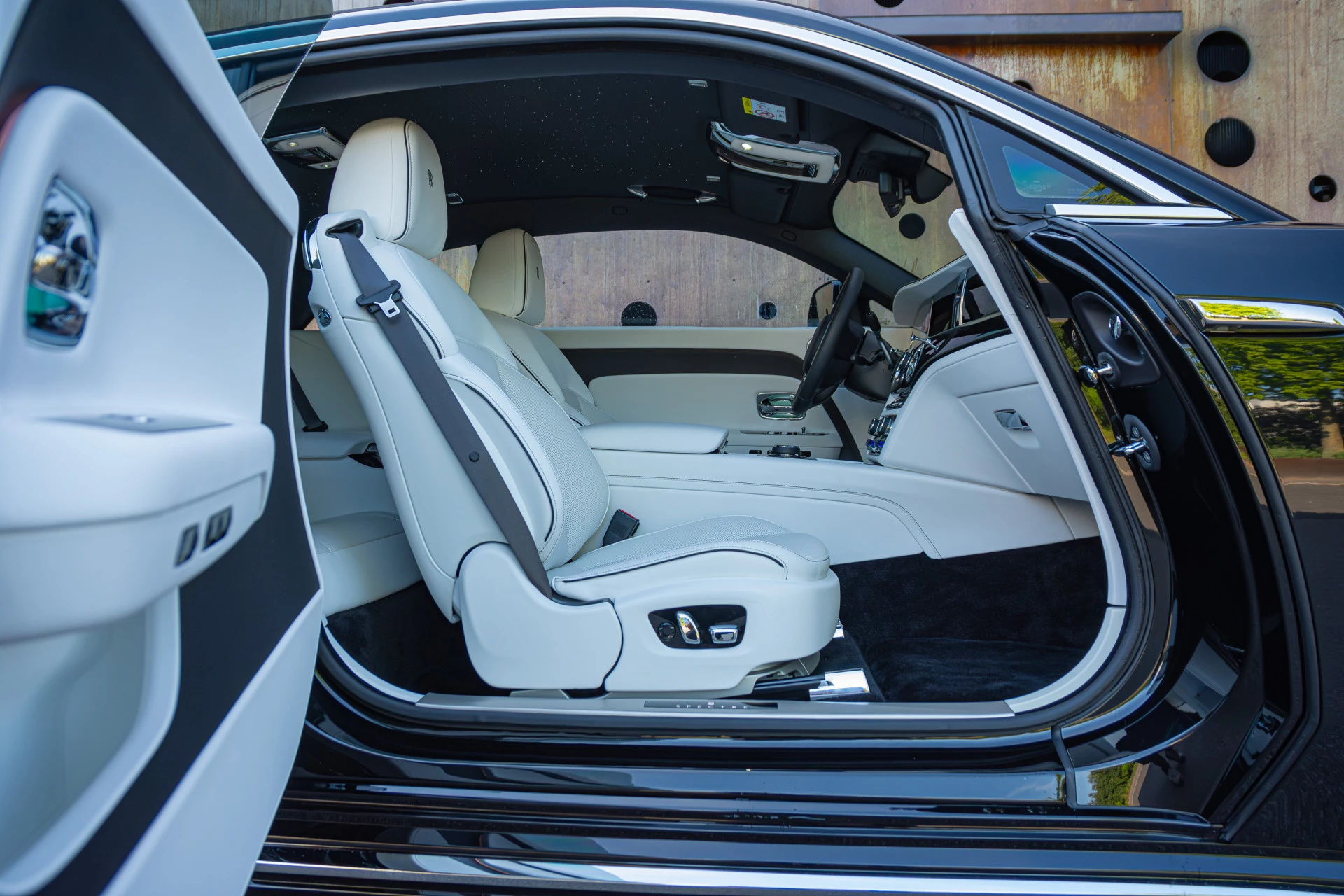 Hoofdafbeelding Rolls-Royce Spectre