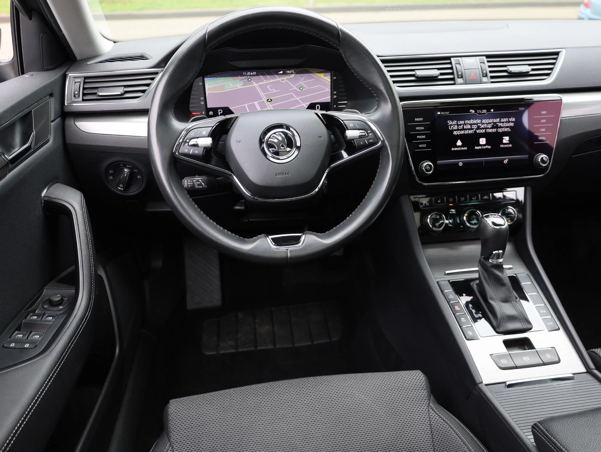 Hoofdafbeelding Škoda Superb