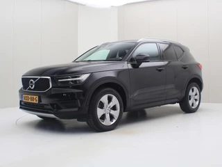 Volvo Xc40 B4 197pk Geartronic Mild Hybrid Momentum Pro [ LEDER+WINTER PACK+CARPLAY+PDC+LED+NAVIGATIE ]