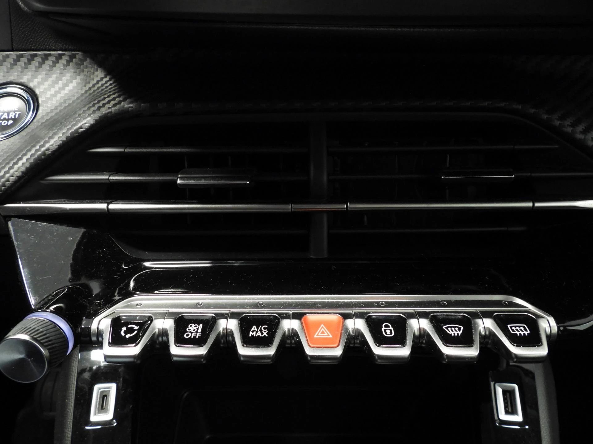 Hoofdafbeelding Peugeot e-208