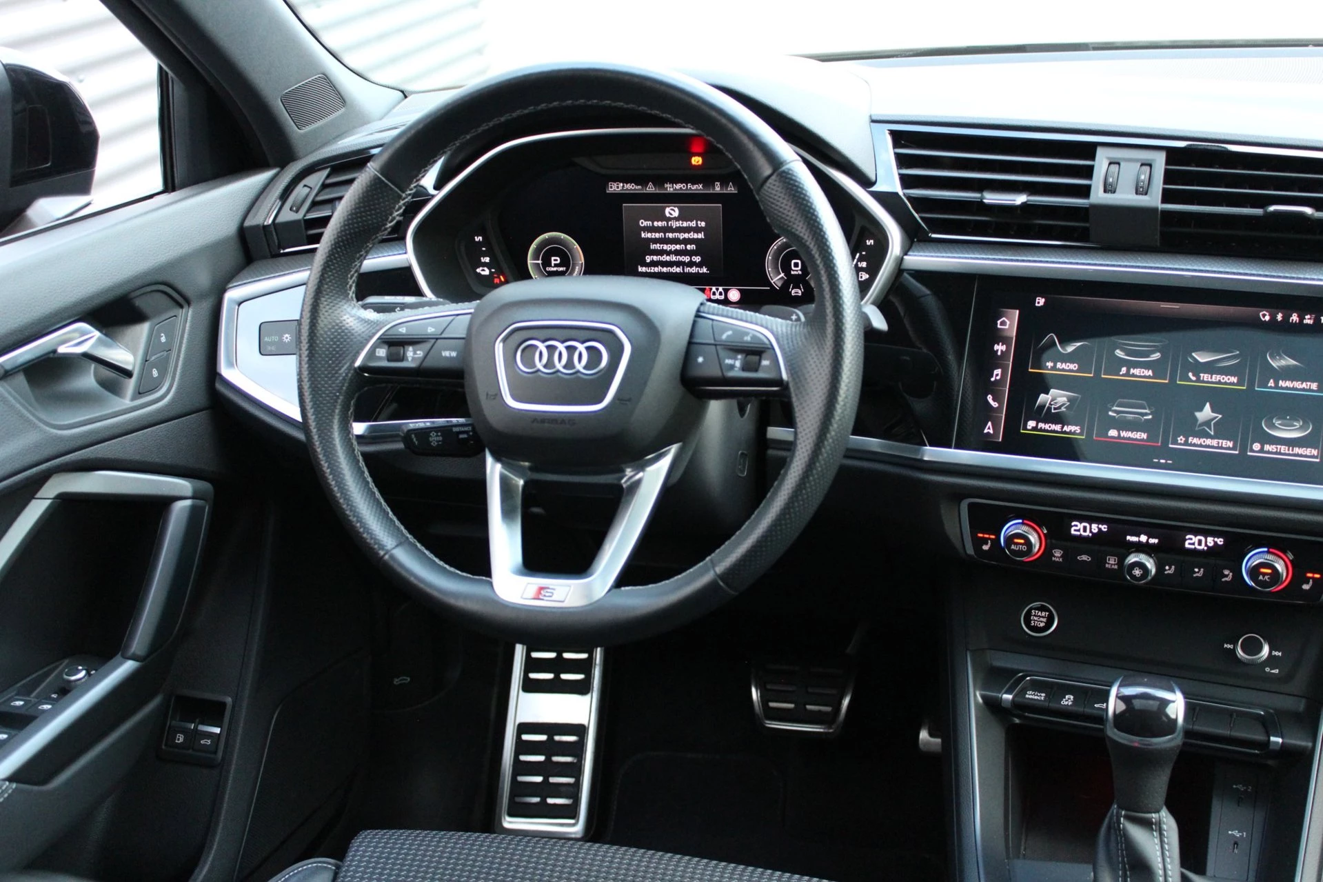 Hoofdafbeelding Audi Q3