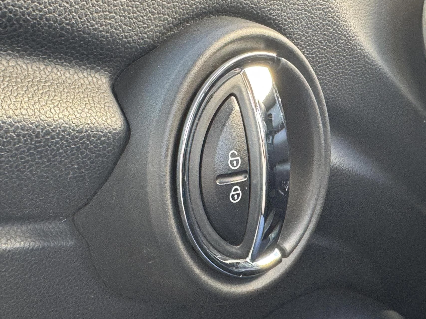 Hoofdafbeelding MINI One