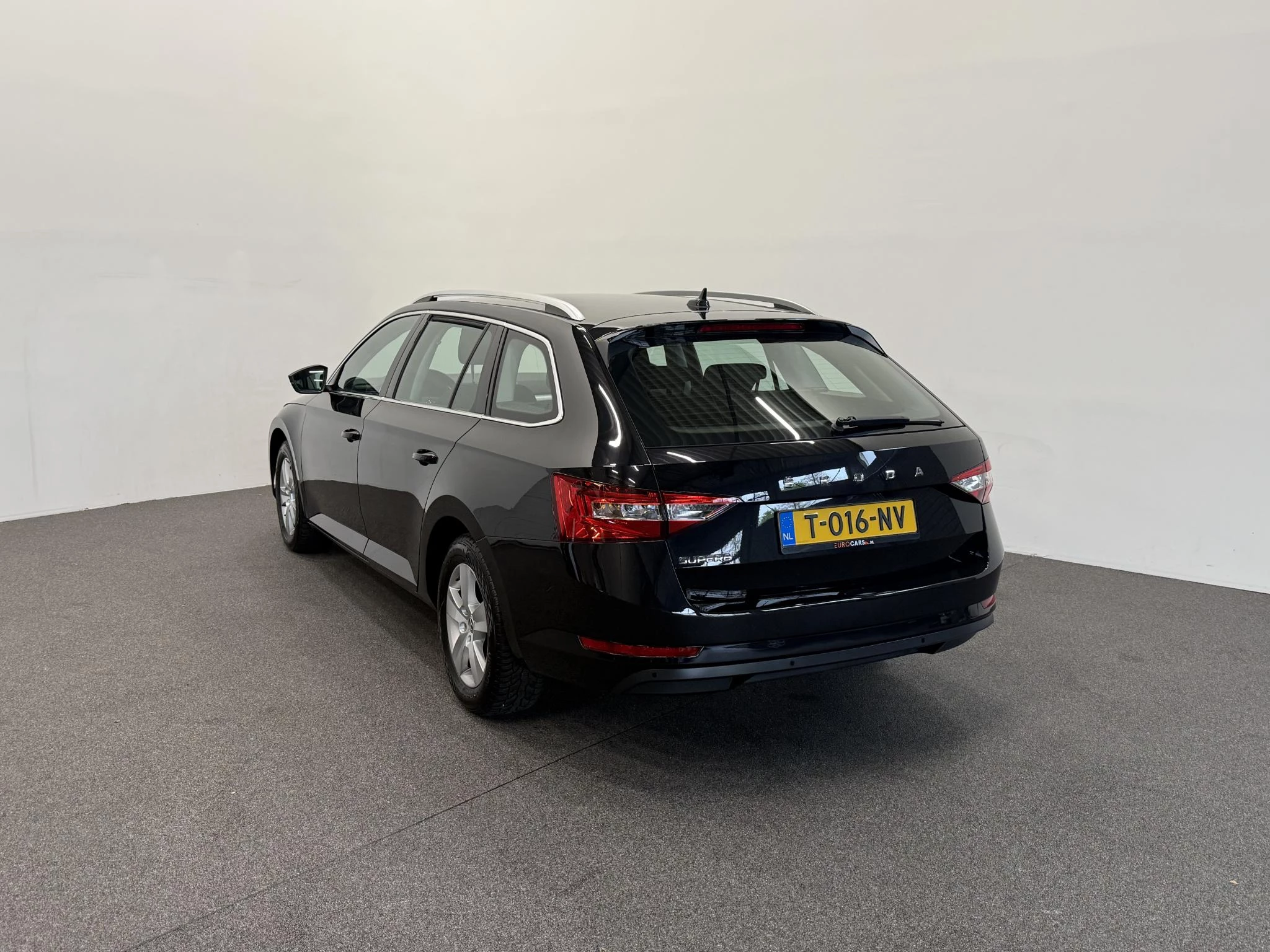 Hoofdafbeelding Škoda Superb