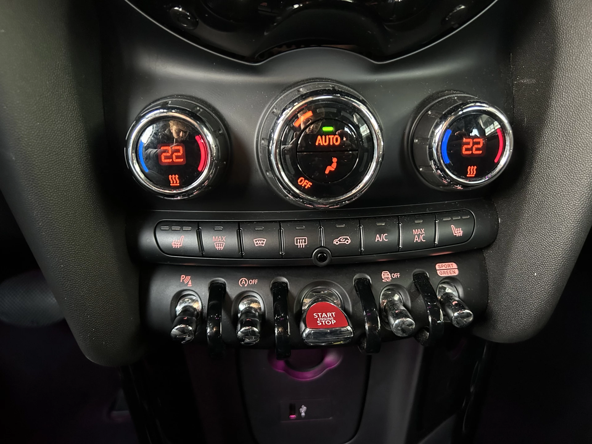 Hoofdafbeelding MINI One