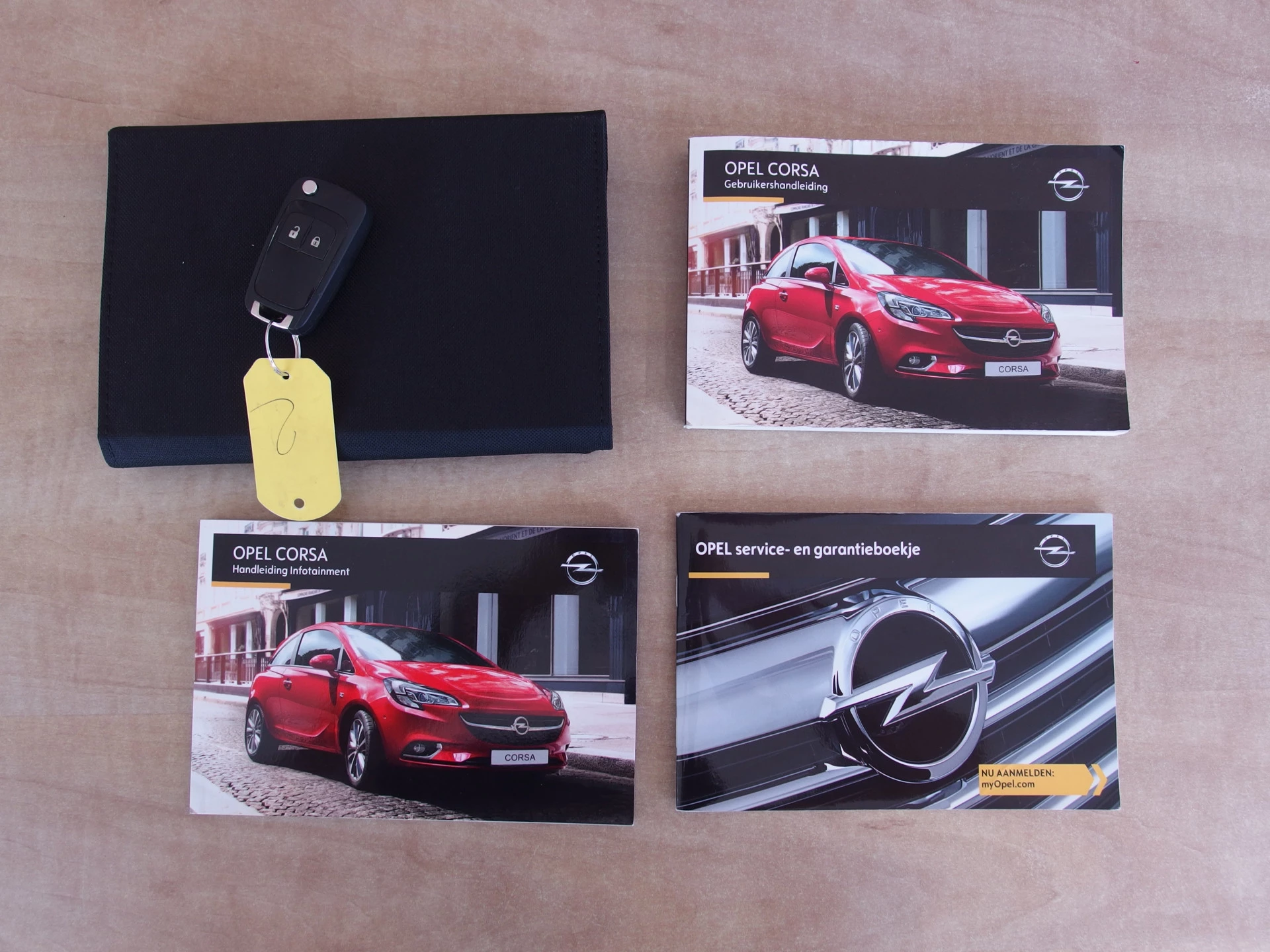 Hoofdafbeelding Opel Corsa