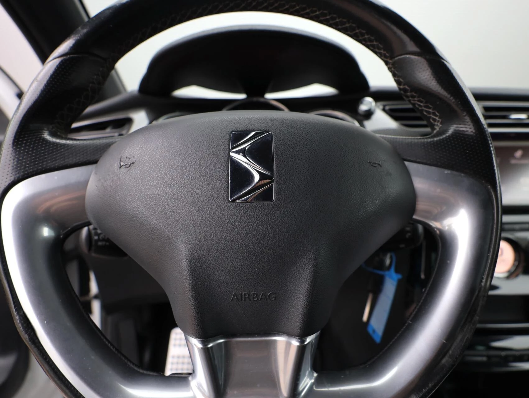 Hoofdafbeelding DS DS 3