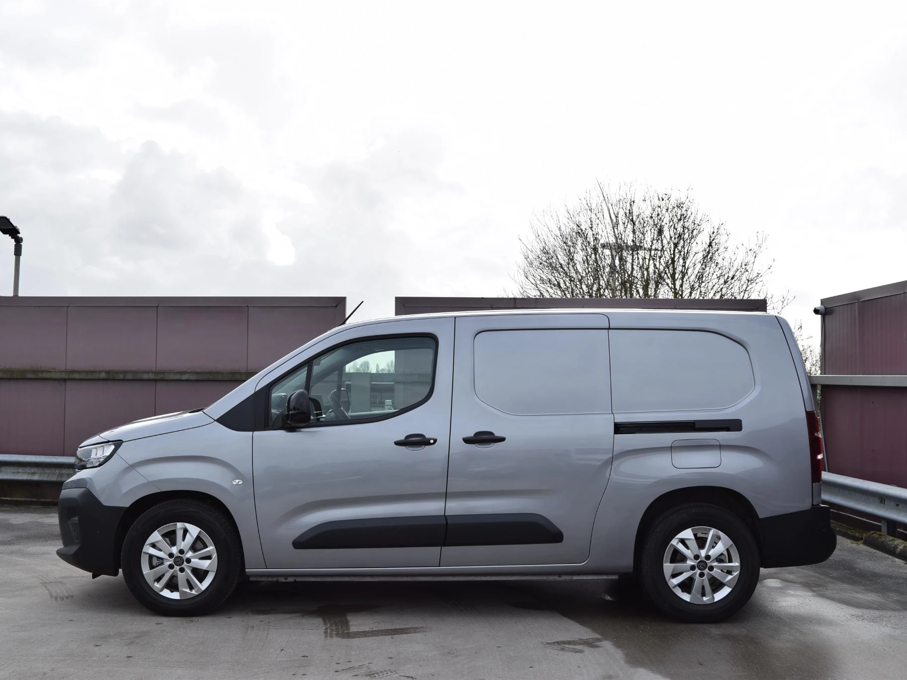 Hoofdafbeelding Peugeot e-Partner