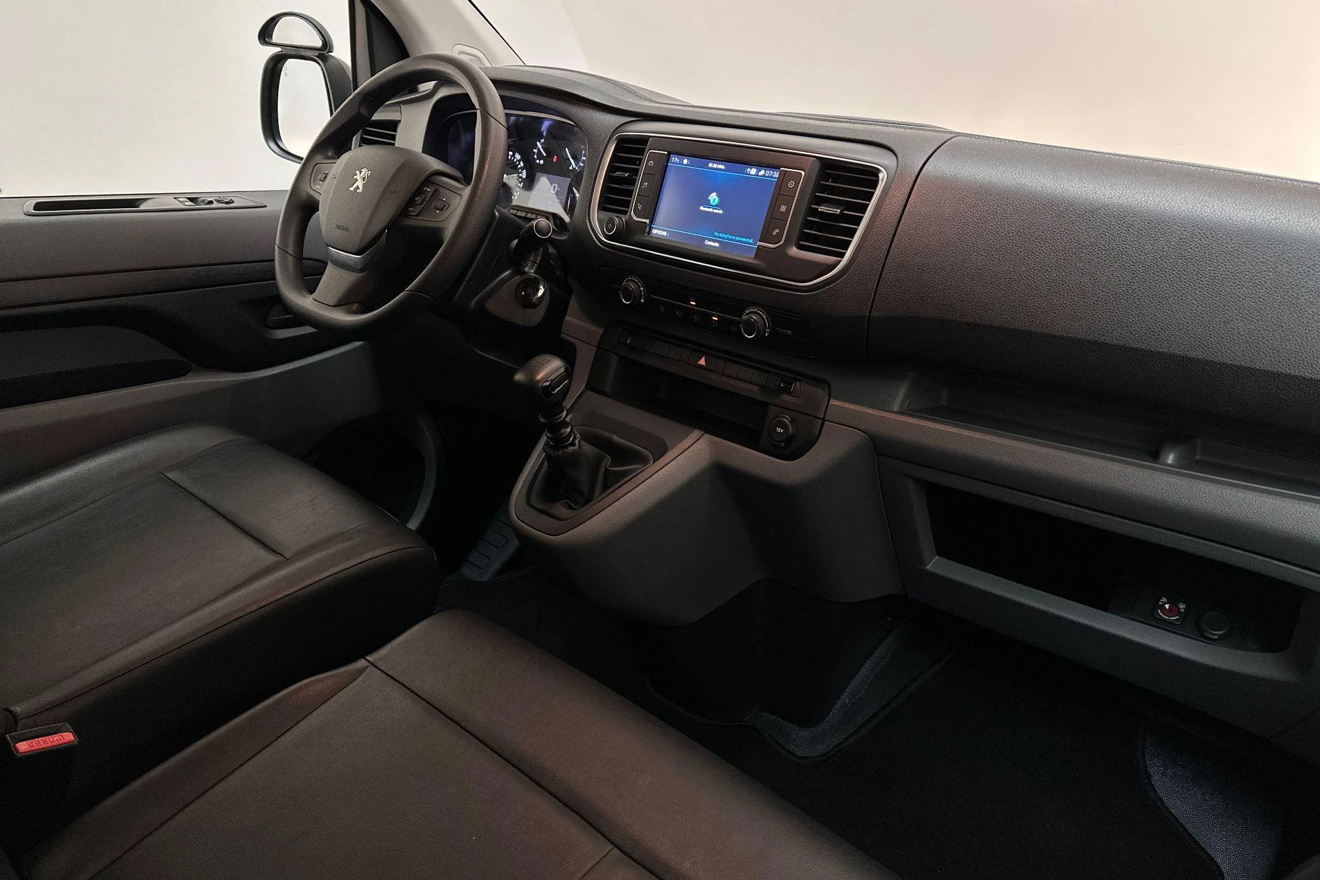 Hoofdafbeelding Peugeot Traveller