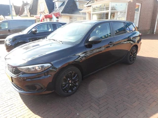 Hoofdafbeelding Fiat Tipo Fiat Tipo Stationwagon 1.4 Street  CRUISE CONTROL+NAVIGATIE+METALLIC+RESERVEWIEL