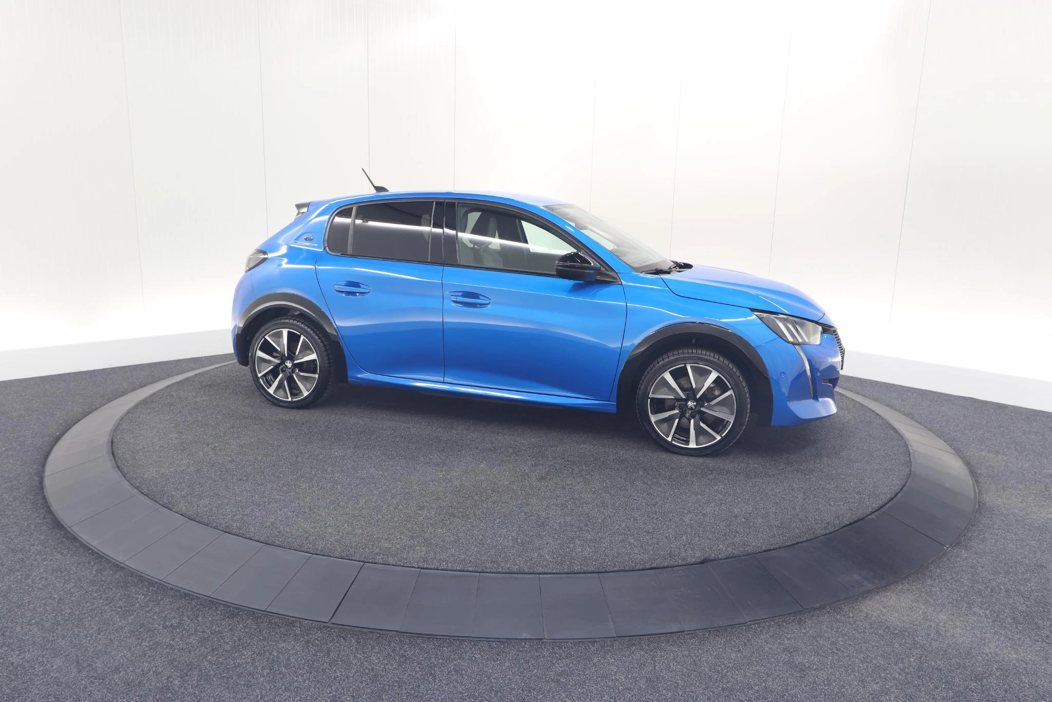 Hoofdafbeelding Peugeot e-208