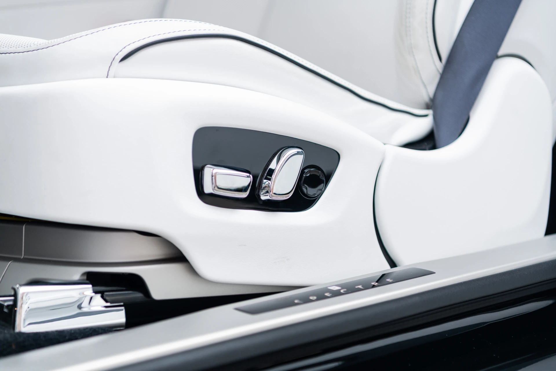 Hoofdafbeelding Rolls-Royce Spectre