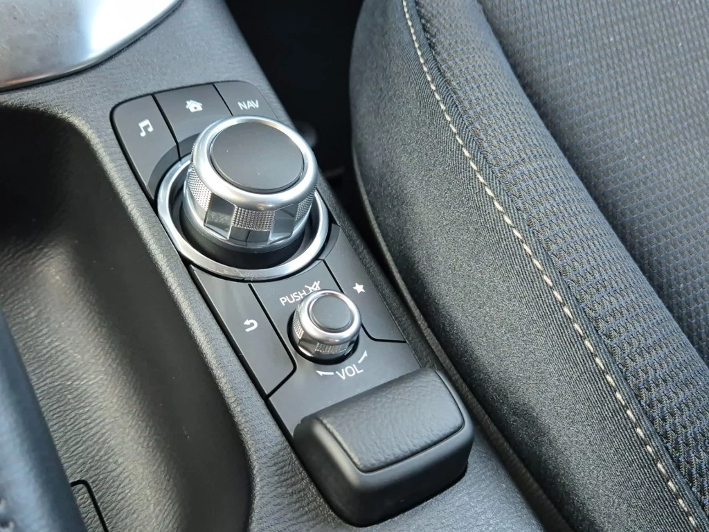 Hoofdafbeelding Mazda 2